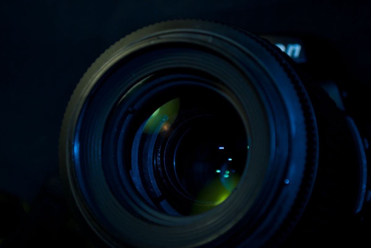 Objectif d'appareil photo professionnel pour photographie de niche.